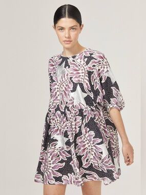 LANHTROPY Alcala Star Babydoll Mini Dress Linen Lavender Sky Silver Stars    L24